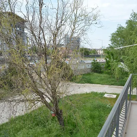 Vila Piratilor Navodari
