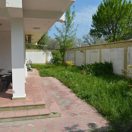 Guest house Vila Piratilor *